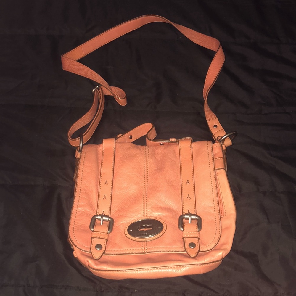 Fossil purse